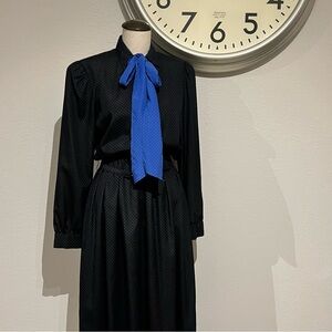 Vintage Star Print Black Dress with Blue Accent